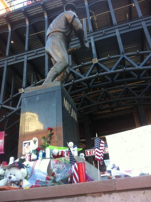 After Stan Musial's death, fans gathered outside of the iconic Musial statue at Busch Stadium. Fans left flowers, American flags and baseballs, all in honor of the fallen knight. (Peter Baugh)