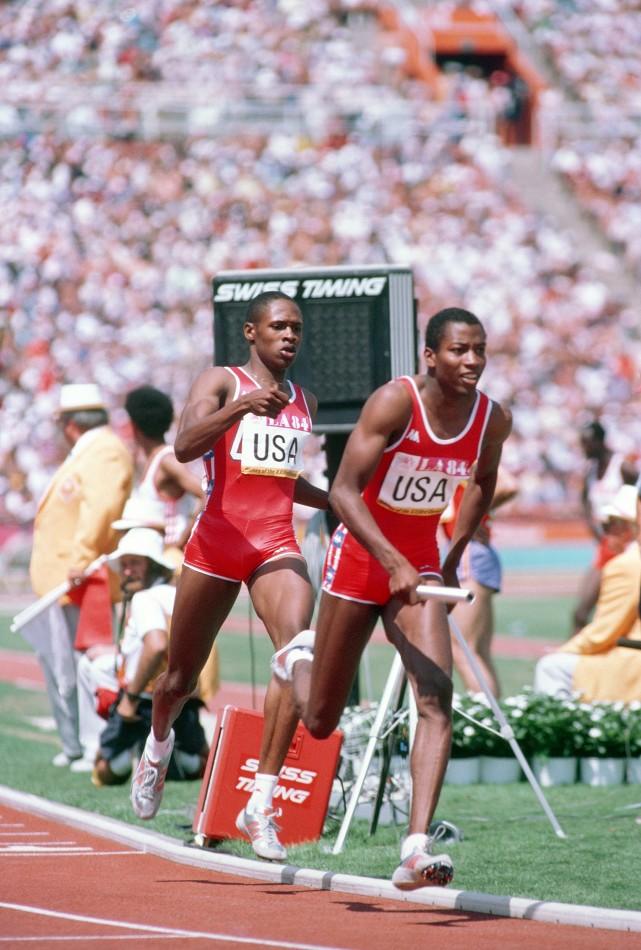Ray Armstead and Alonzo Barbers run in the 1984 Summer Olympics in LA. (Courtesy of Ken Hackman under public domain
)