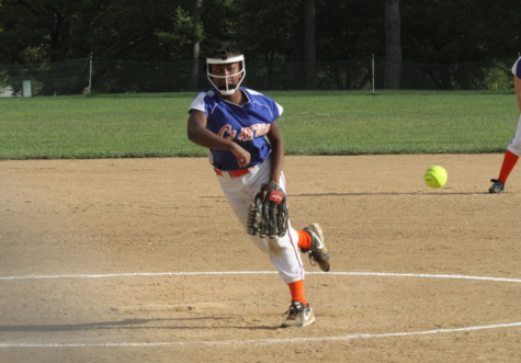 Summer Jacobs on the mound facing Brentwood