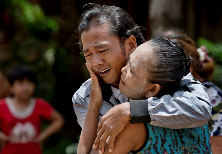 Burmese+fisherman+returns+home+after+22+years.+His+mother+thought+he+was+dead.++Photos+from+Robin+McDowell.