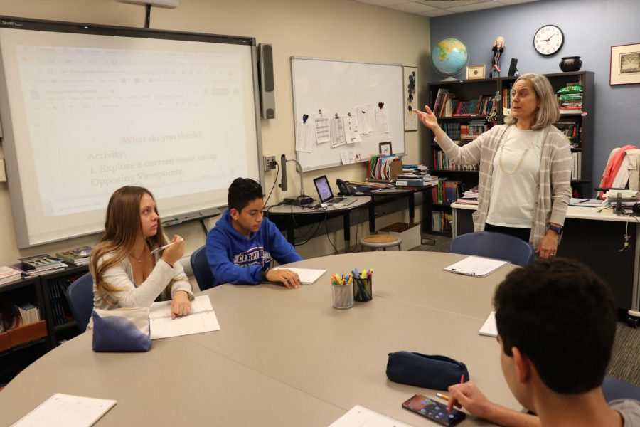 Inside an ELL class. Photo by Whitney Le.