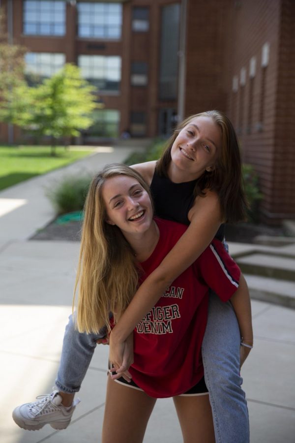 Grace Snelling and Lila Taylor, the editors in chiefs of the Globe for 2019-2020.