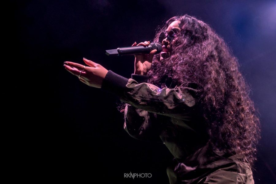 H.E.R. at St. Louis Music Park | Photo by Kenny Williamson
