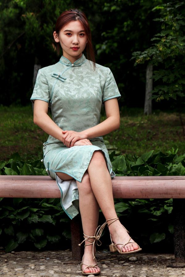 (Light-green Contemporary Qipao)