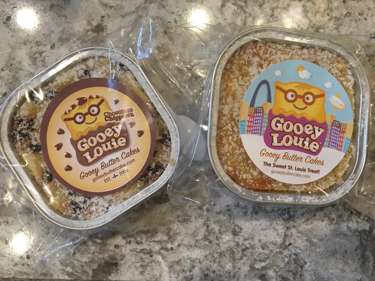 Two portions of gooey butter cake, original on the left and Chippewa chocolate on the right from Gooey Louie.
