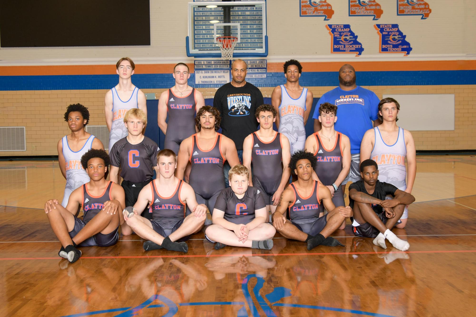 At the start of the season, the team began with 14 athletes. The team added three additional athletes as the season progressed.